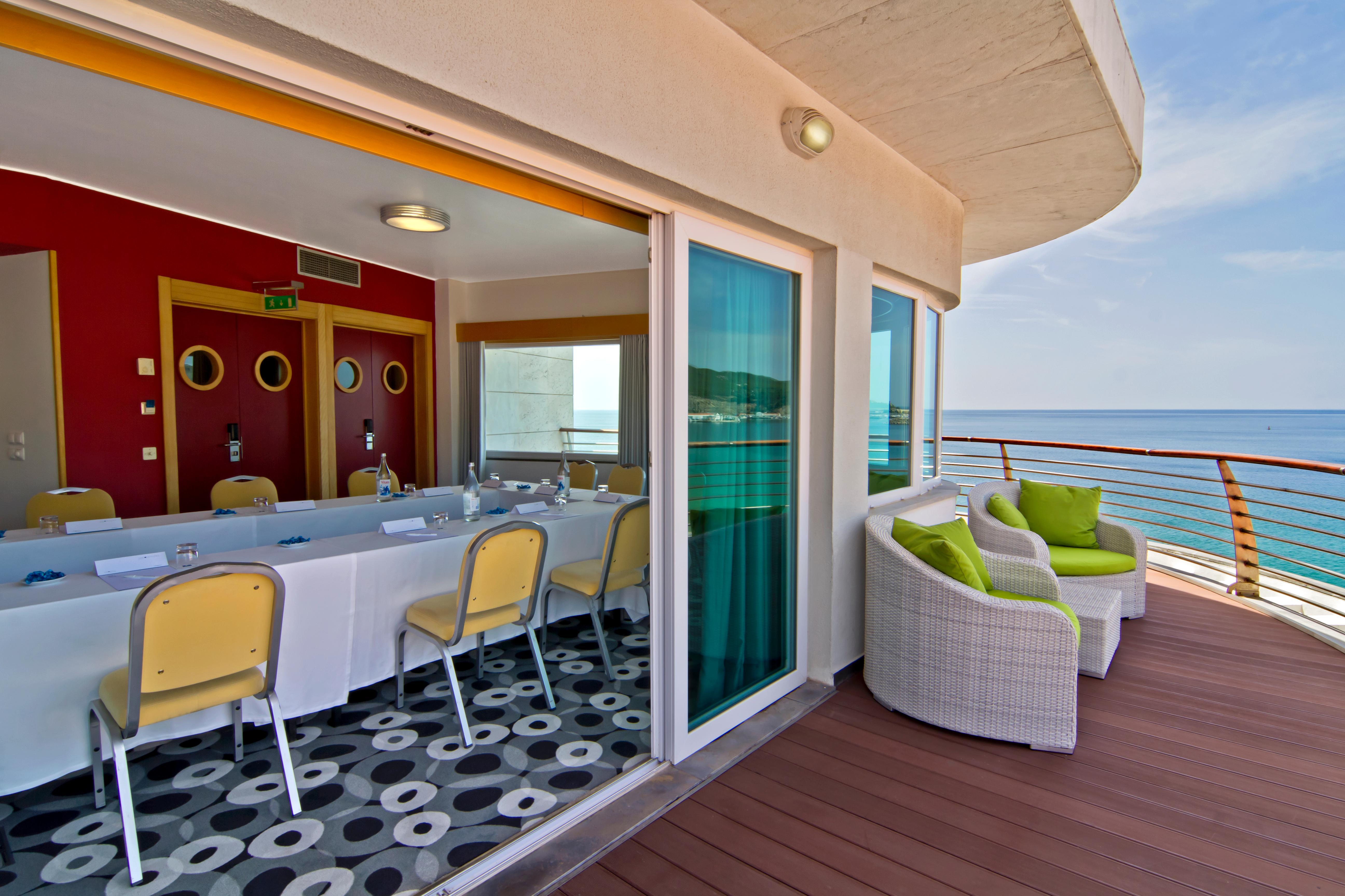 Sana Hotel 4*